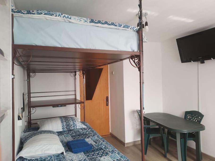 Ferienwohnung Mic Dormitor Informativ Turistic Bukarest Exterior foto